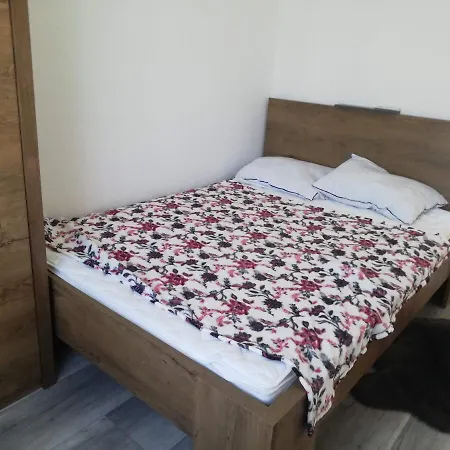 Apartman Kety Vir Exteriér fotografie