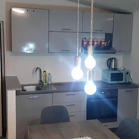 Apartman Kety Vir Exteriér fotografie